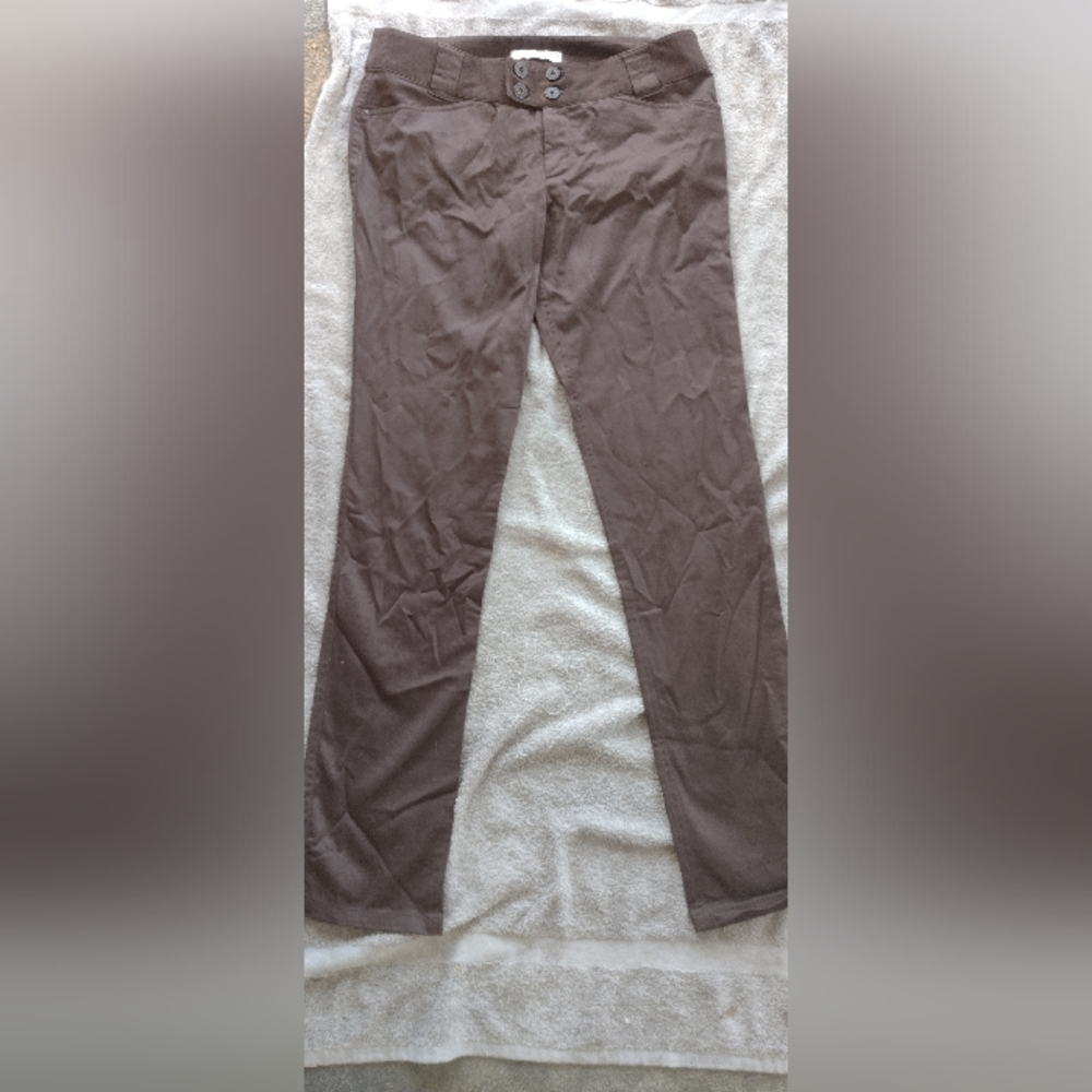 Guess pants size 28